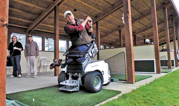 Veteran golfer at American Lake