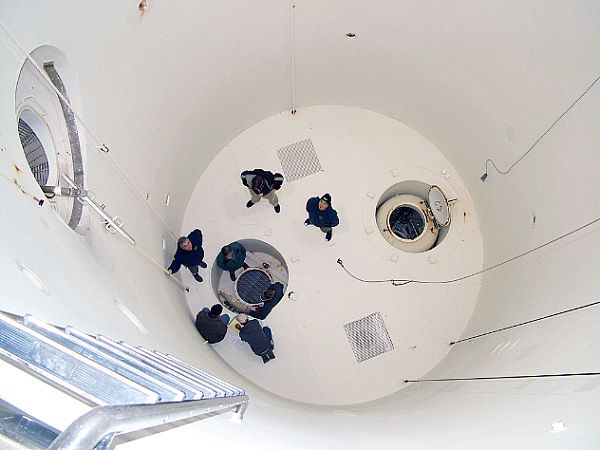 Escape trunk trainer at Naval Submarine School