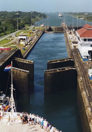 Gatun Locks, Panama Canal